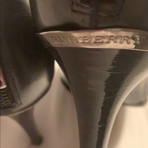 Authentic Burberry booties. Soft Leather!